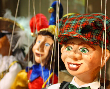 marionnettes traditionnelles vs modernes differences